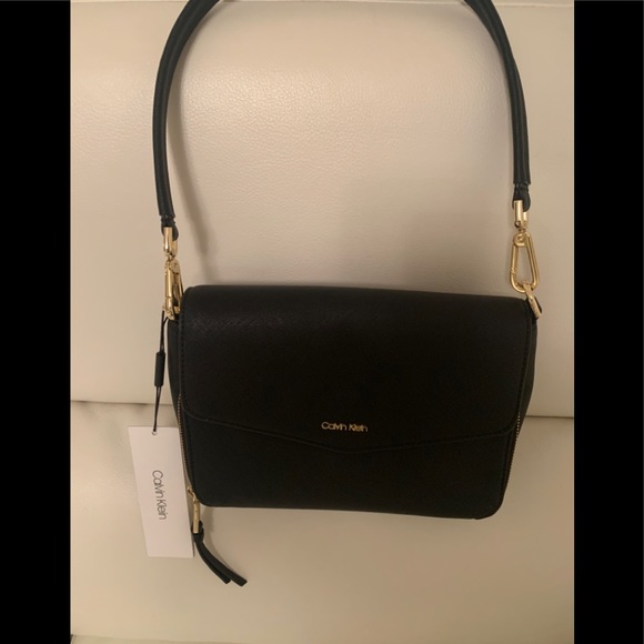 calvin klein ava saffiano leather organizational shoulder bolsa